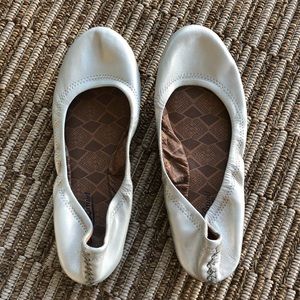 silver flats (Lucky Brand)